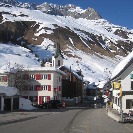 Realp Hotel Des Alpes מראה חיצוני תמונה