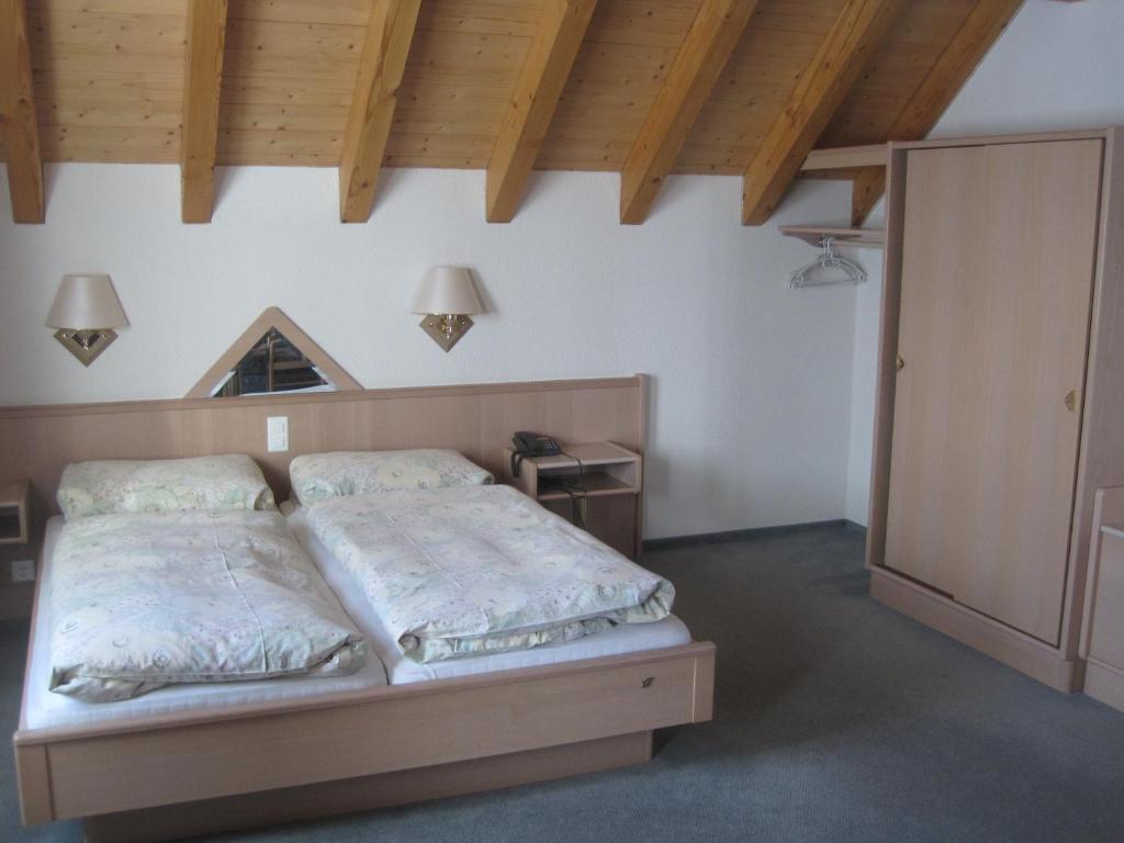 Realp Hotel Des Alpes מראה חיצוני תמונה
